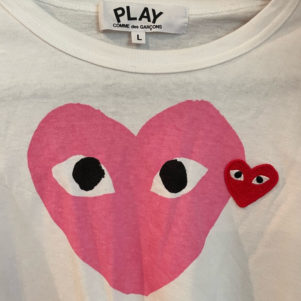 CDG Comme Des Garçons Play White Two Heart Shirt
